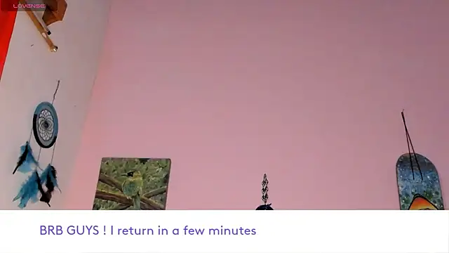 Maddy Jhonsson online show from 3, 2, 2026