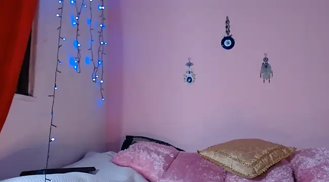 Maddy Jhonsson online show from 11, 3, 2025