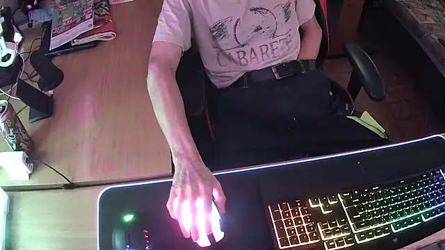 Snapshot of DerGeileLoveboy chatting on 26, 9, 2025 DerGeileLoveboy online show from 26, 9, 2025