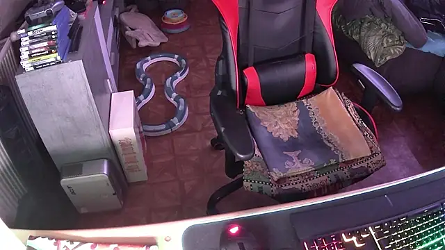 Snapshot of DerGeileLoveboy chatting on 29, 11, 2025 DerGeileLoveboy online show from 29, 11, 2025