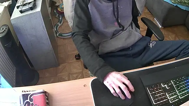 Snapshot of DerGeileLoveboy chatting on 24, 11, 2025 DerGeileLoveboy online show from 24, 11, 2025