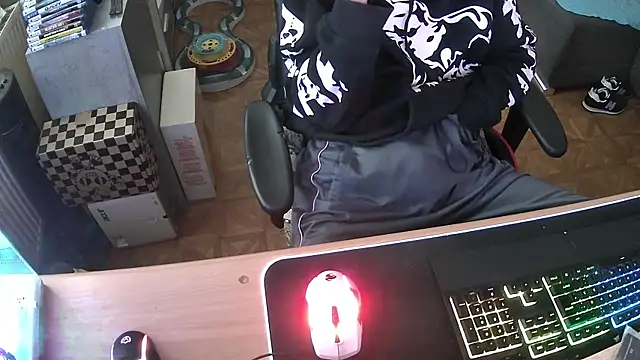 Snapshot of DerGeileLoveboy chatting on 15, 12, 2025 DerGeileLoveboy online show from 15, 12, 2025