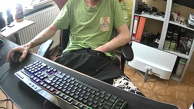 DerGeileLoveboy online show from 25, 5, 2026
