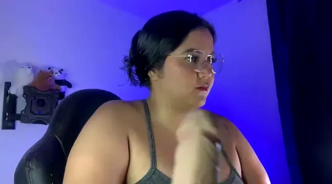 Leah yuah  online show from 24, 2, 2025