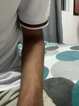 Erickhotddjots online show from 9, 2, 2026