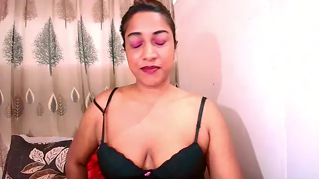 Snapshot of Indian_Erotic69 chatting on 21, 4, 2026 Indian Erotic69 online show from 21, 4, 2026
