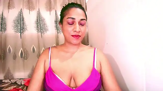 Snapshot of Indian_Erotic69 chatting on 14, 5, 2026 Indian Erotic69 online show from 14, 5, 2026
