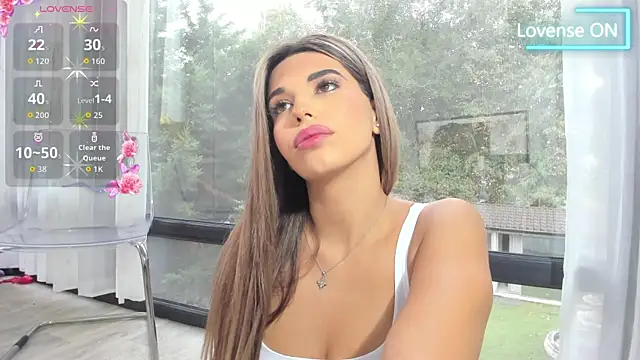 Bella Posh online show from 10, 9, 2025