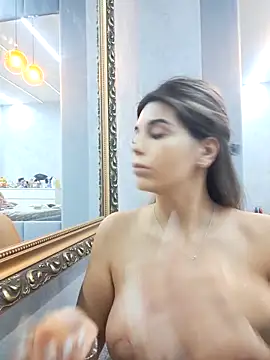 Bella Posh online show from 13, 11, 2025