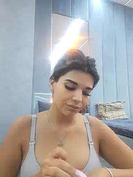 Bella Posh online show from 14, 10, 2025