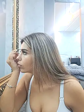 Bella Posh online show from 10, 10, 2025