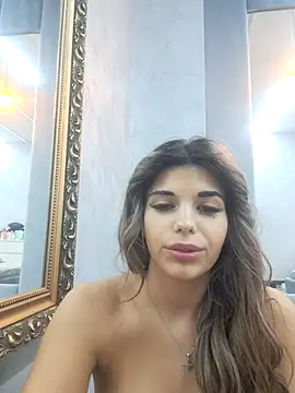 Bella Posh online show from 25, 10, 2025