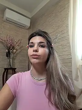 Bella Posh online show from 25, 2, 2026