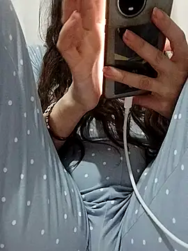 BUSE8821 online show from 4, 12, 2025