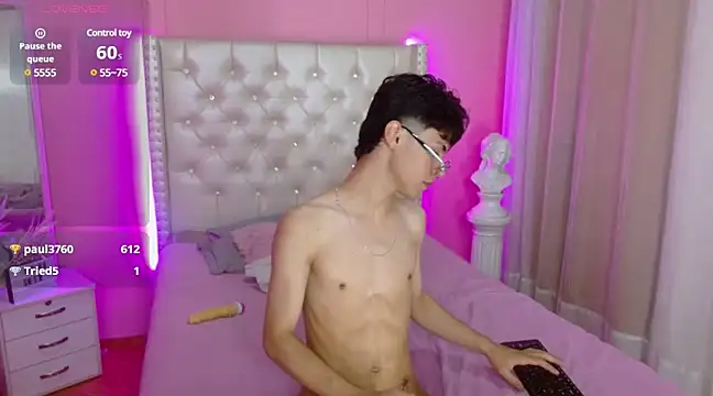 callum 77 online show from 11, 3, 2025