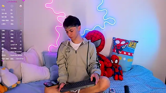 callum 77 online show from 11, 9, 2025