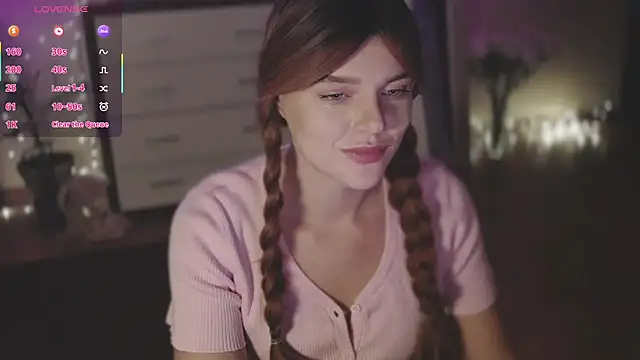 CherryRed Girl online show from 6, 10, 2025