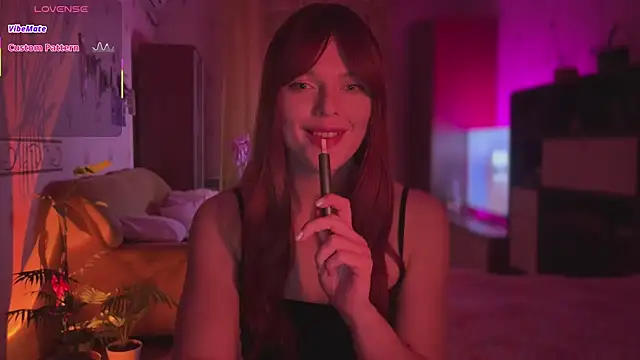 CherryRed Girl online show from 4, 4, 2026