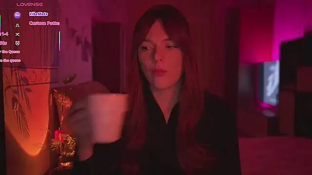 CherryRed Girl online show from 15, 3, 2026