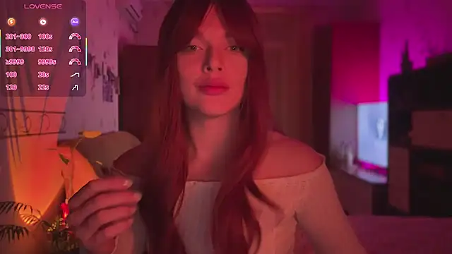 CherryRed Girl online show from 16, 4, 2026