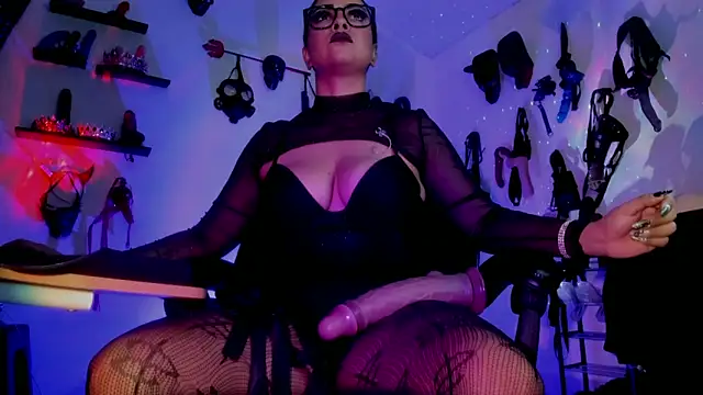 veresskaardila77 online show from 22, 12, 2025