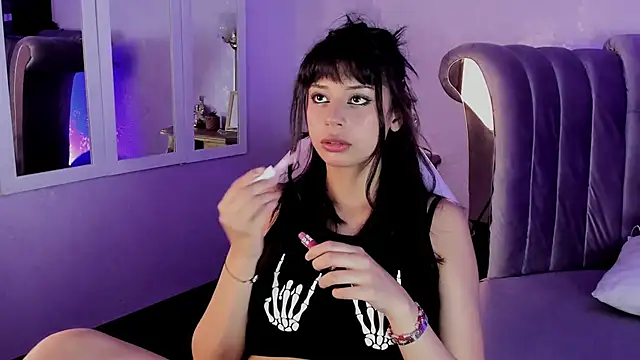 Seren Bleck online show from 8, 10, 2025