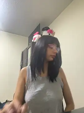 Seren Bleck online show from 5, 10, 2025