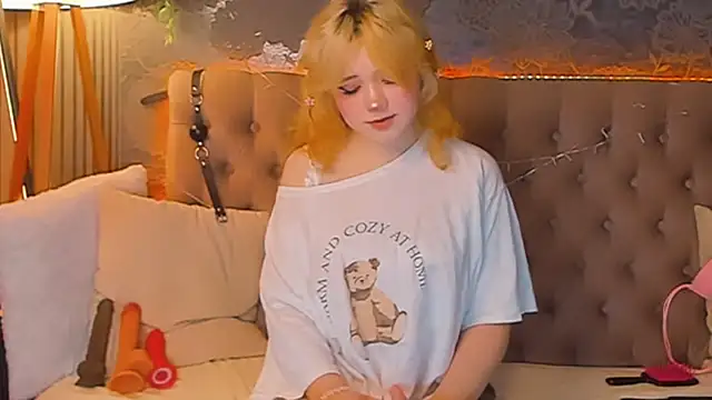 EmilyAngells online show from 29, 4, 2026