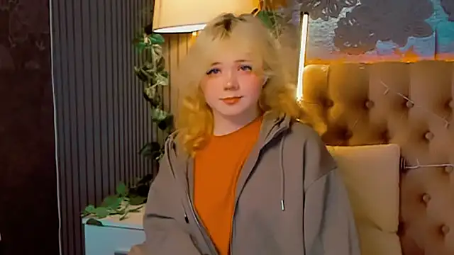 EmilyAngells online show from 19, 2, 2026