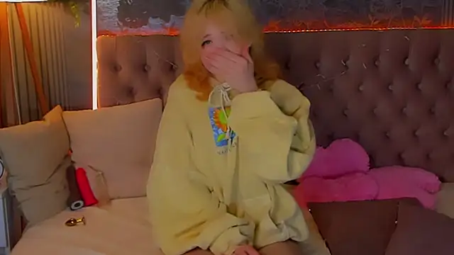 EmilyAngells online show from 13, 2, 2026