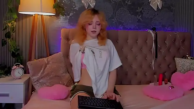 EmilyAngells online show from 19, 12, 2025