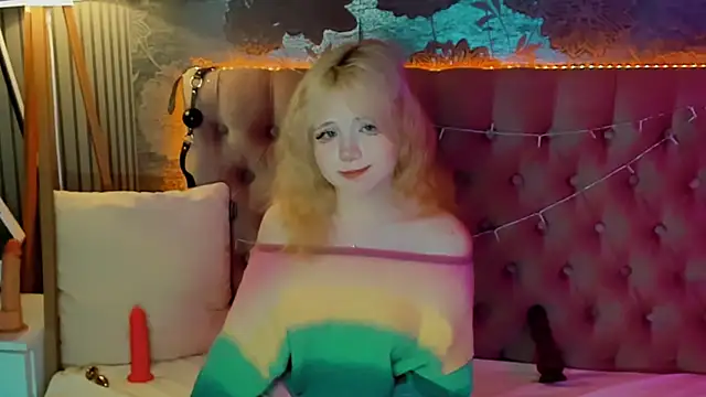EmilyAngells online show from 22, 6, 2026