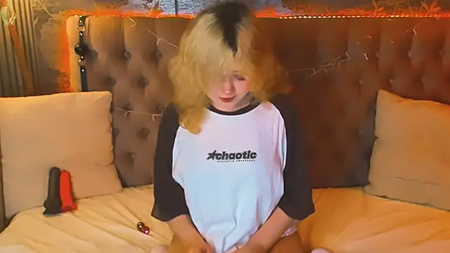 EmilyAngells online show from 18, 5, 2026