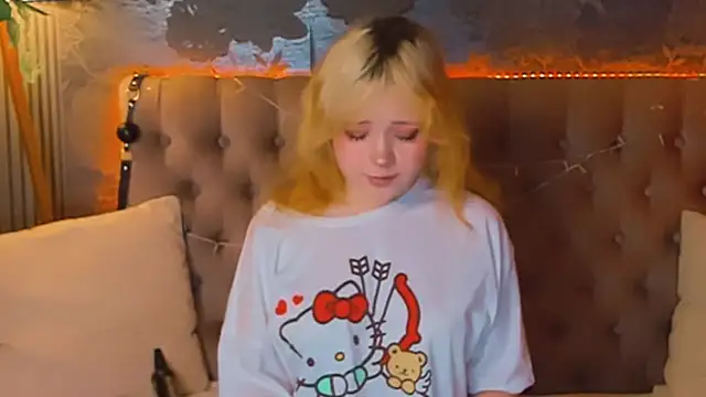 EmilyAngells online show from 6, 5, 2026