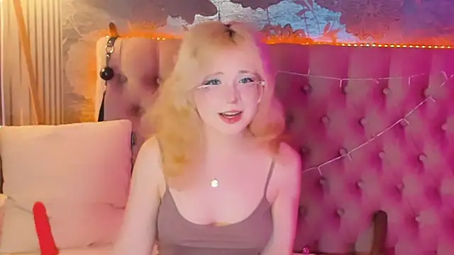 EmilyAngells online show from 27, 6, 2026