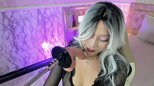 CandyKissx online show from 7, 11, 2025