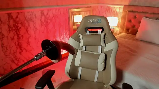 CandyKissx online show from 22, 11, 2025