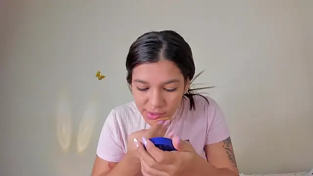 violett 24  online show from 22, 10, 2025