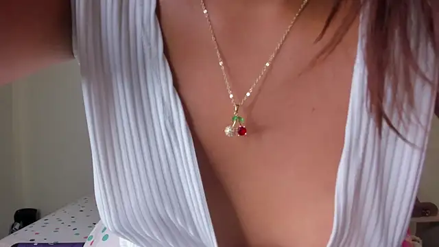 violett 24  online show from 8, 9, 2025