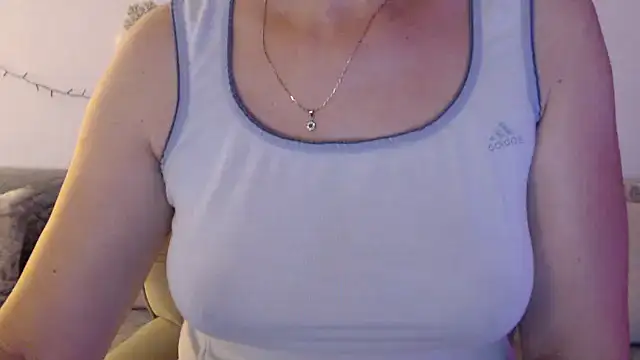 YourfantasyGiuly online show from 7, 7, 2026