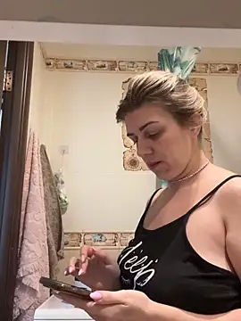 Lusi Luxary online show from 28, 10, 2025