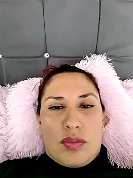 Megan-01- online show from 21, 3, 2025