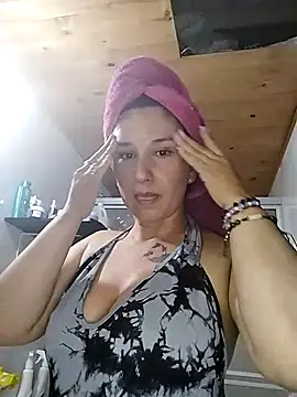 Megan-01- online show from 11, 3, 2025