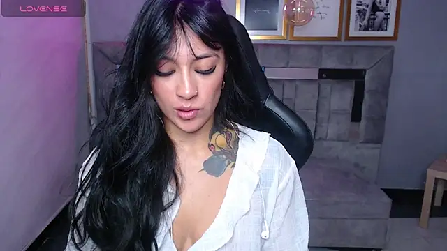 Isabella Collen v online show from 11, 9, 2025