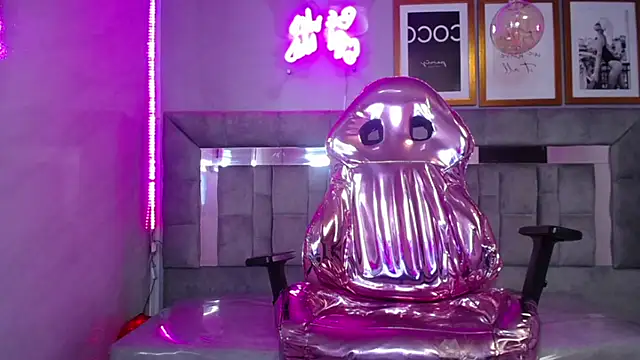 Isabella Collen v online show from 18, 3, 2025