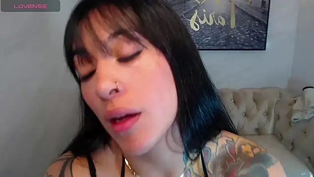 Isabella Collen v online show from 29, 5, 2026