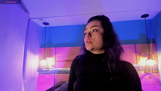 ChloeAllennn online show from 28, 11, 2025