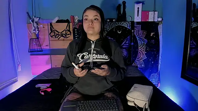ChloeAllennn online show from 28, 5, 2026