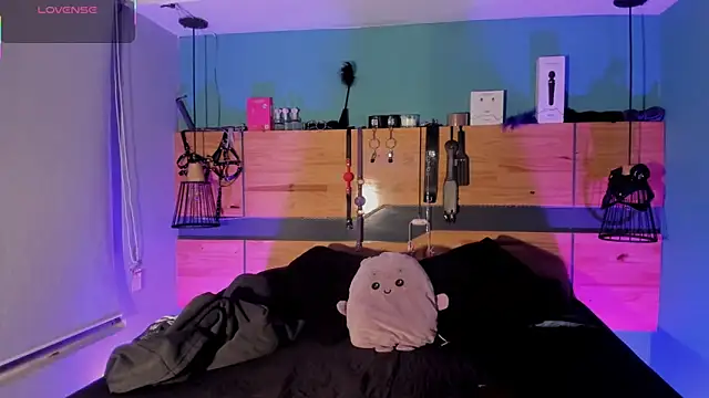 ChloeAllennn online show from 10, 4, 2026