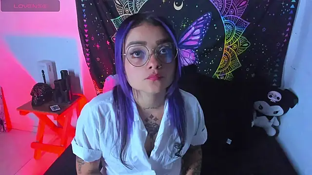 ChloeAllennn online show from 11, 3, 2025